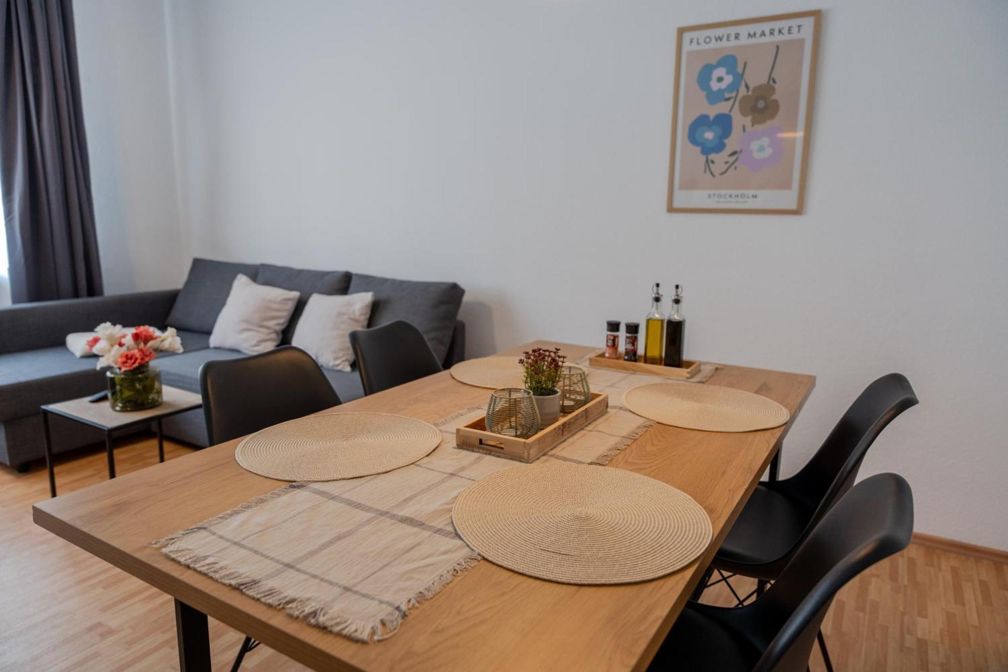 Stadtkern - Kingsize - 24H Check In - Arbeitsplatz - Nespresso - Vollausgestattet Эссен Экстерьер фото